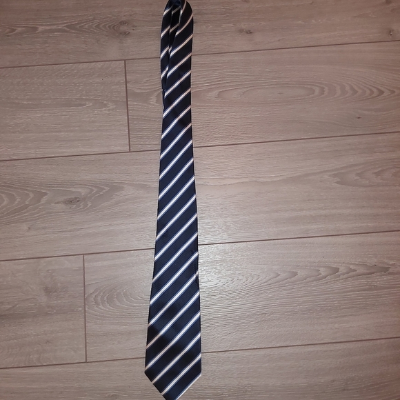 Donald Trump Signature Collection - Picture 3 of 6